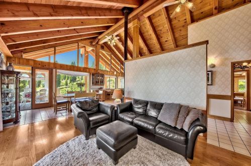 13308 Ski Slope Way, Truckee CA  96161-7005 exterior