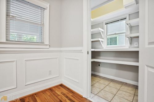 391 Arnold St, Atlanta GA  30308-2911 exterior
