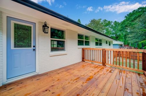 2574 Lancaster Dr, Atlanta GA  30344-2329 exterior