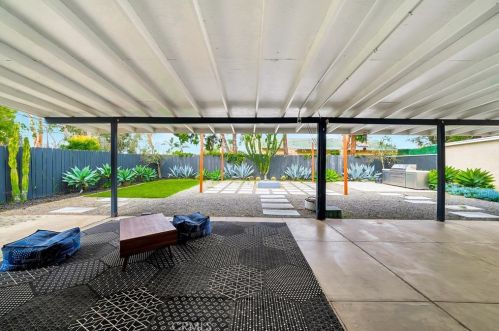 2230 Alona St, Santa Ana CA  92706-2419 exterior