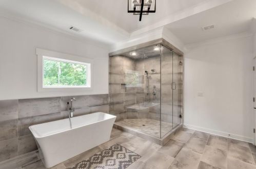 367 Herrington Dr, Atlanta GA  30342-3819 exterior