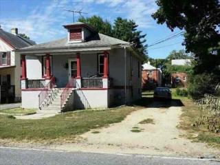 722 8th St, Vineland, NJ 08360-5702