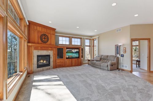 1380 Grace Dr, Saint Paul MN  55123-1971 exterior