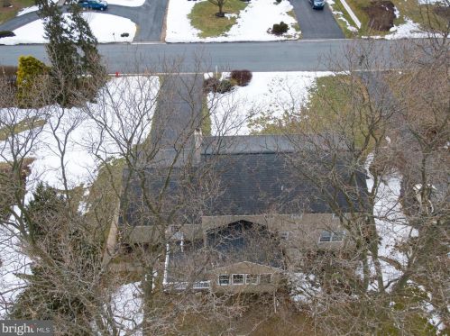 1949 Rachael Dr, Lancaster PA  17601-3627 exterior