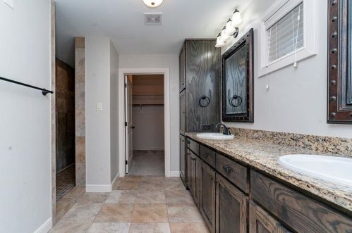 320 Collins, Argyle TX 76226-2357 exterior