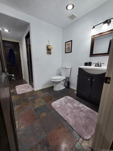 5273 Nepal Way, Aurora CO  80015-6441 exterior