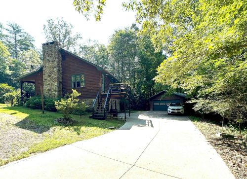 398 New Liberty Rd, Mineral Bluff, GA 30559-2413