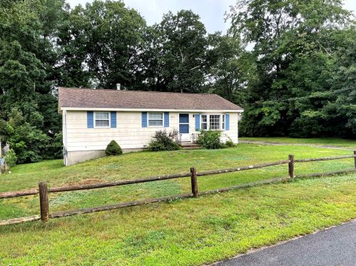 4 Carlisle Rd, Nashua, NH 03062-2030