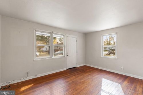 7 Aberdeen Ave, Aberdeen MD  21001-3817 exterior