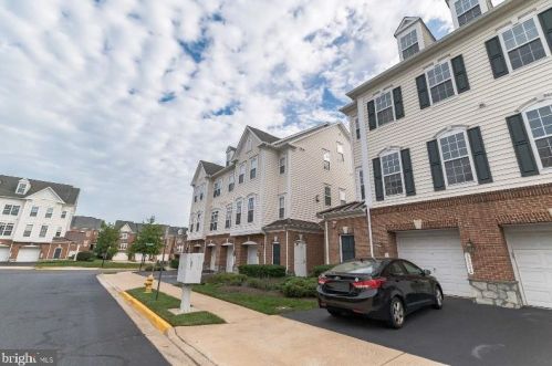 14506 Kylewood Way, Gainesville, VA 20155-6250