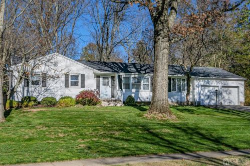 32 Taylor Rd, Princeton, NJ 08540-9521
