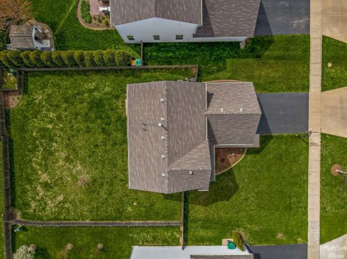 1711 Rockport Rd, Pingree Grove IL  60140-9064 exterior