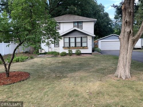 1814 Oak Grove Rd, Saint Cloud, MN 56301-4935