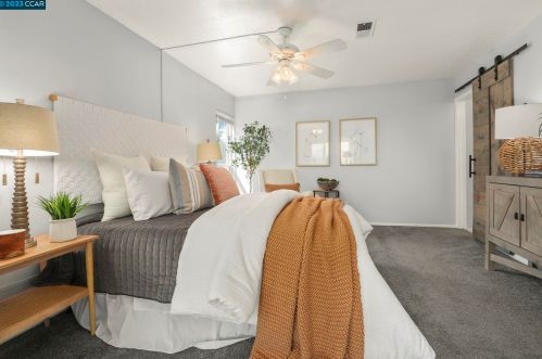 445 Ridgeview Dr, Concord CA  94523-1027 exterior