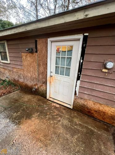 675 Lakeridge Dr, Conyers GA  30094-2676 exterior