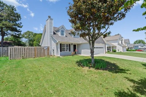 37 Maple Hill Dr, Dawsonville, GA 30534-3506