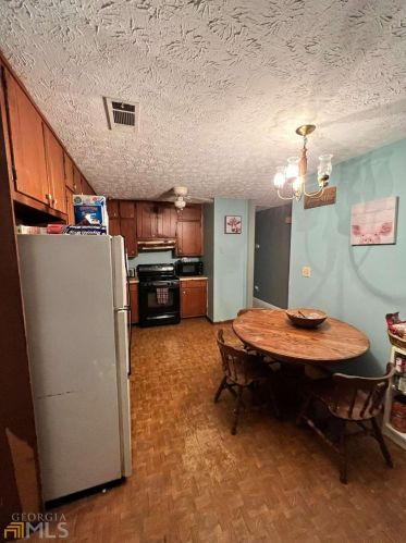 675 Lakeridge Dr, Conyers GA  30094-2676 exterior