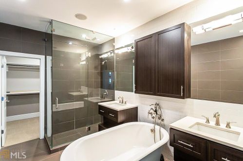 2908 Hermance Dr, Atlanta GA  30319-2704 exterior
