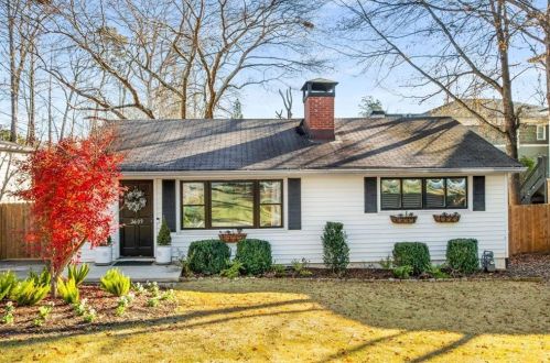 2609 Dogwood Ter, Atlanta, GA 30319-3241