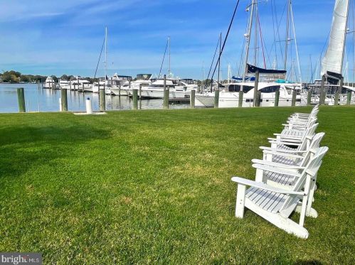 4933 Aspen St, Shady Side MD  20764-9667 exterior