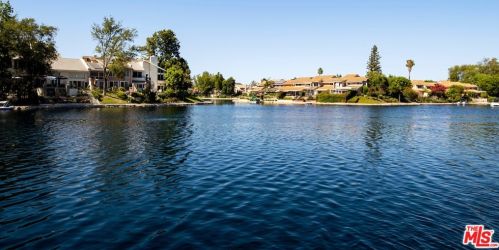 4603 Park Mirasol, Calabasas, CA 91302-1732