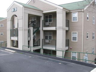 525 Valley View Rd, Branson, MO 65616-9086