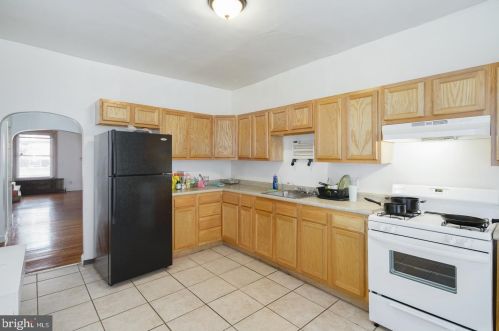 940 66th St, Philadelphia PA  19151-3101 exterior