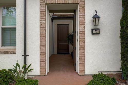 77 Thornhurst, Irvine, CA 92620-2181