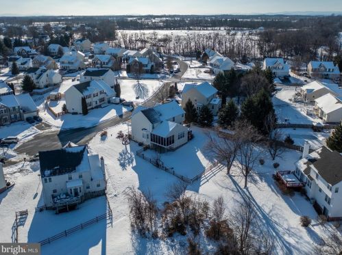 41 Cypress Point Ct, Charles Town WV  25414-3928 exterior