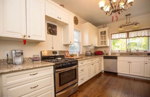 45 Boyden Ave, Maplewood, NJ 07040-1645