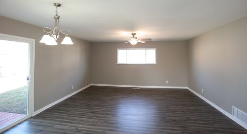 100 Fairwood Dr, Lemont IL  60440-2851 exterior