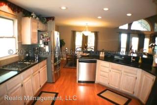8212 Delaware Pl, Tulsa OK  74137-1308 exterior