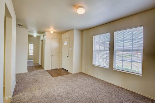 5329 Lava Rock Dr, Fort Worth TX  76179-7377 exterior