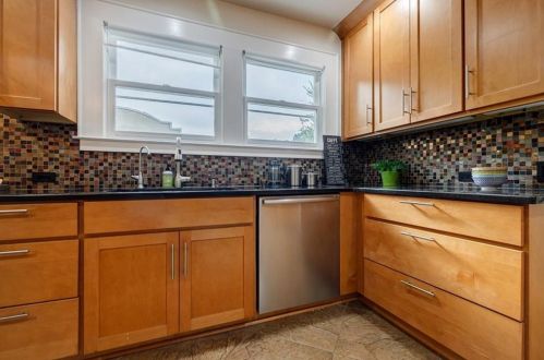 1200 Cameron Ct, Atlanta GA  30306-2622 exterior