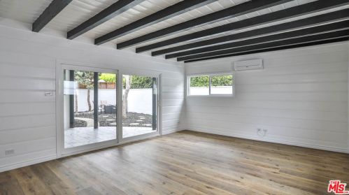 13606 Lemoli Ave, Hawthorne CA  90250-7722 exterior