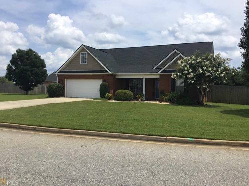 802 Loudon Hill Dr, Warner Robins, GA 31088-8546