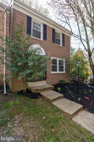 5777 Sweetwind Pl, Columbia, MD 21045-2577