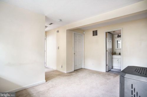 336 Windsong Rd, Harpers Ferry WV  25425-5485 exterior