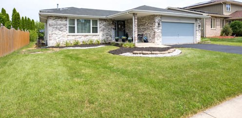 4160 Cambridge Cir, Country Club Hills, IL 60478-4839