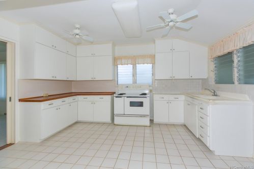 316 Elelupe Rd, Honolulu HI  96821-2211 exterior