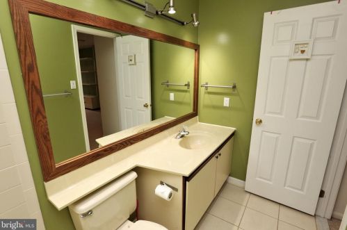 24 Dorset Ct, Princeton NJ  08540-7054 exterior