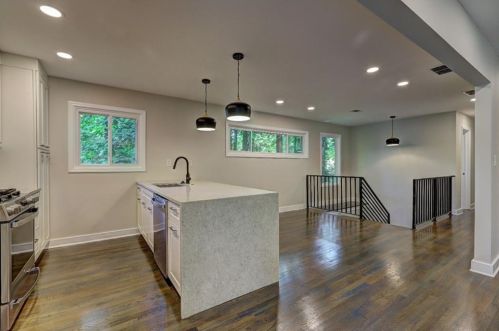 100 Angus Trl, Atlanta GA  30328-3031 exterior