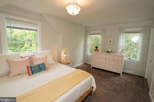 33 Wilder Ave, Princeton NJ  08540-0064 exterior