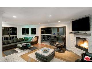 8730 Hollywood Blvd, Los Angeles CA  90069-1418 exterior