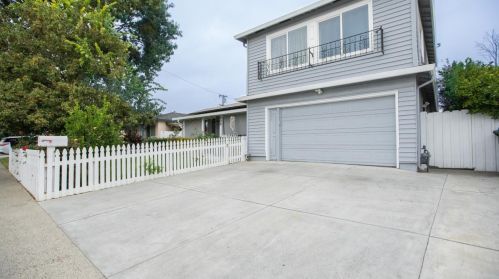 808 Lexington St, Milpitas, CA 95035-3829