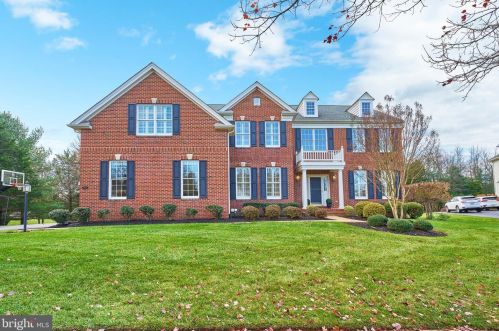 5433 Fishers Hill Way, Haymarket, VA 20169-4516