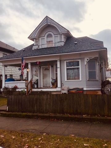 1917 Mallon Ave, Spokane WA  99201-1752 exterior