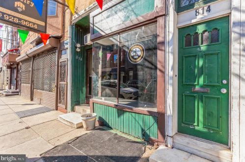 814 9th St, Philadelphia, PA 19123-1968