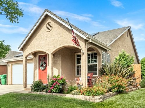 8 Cabaret Dr, Chico, CA 95973-5621