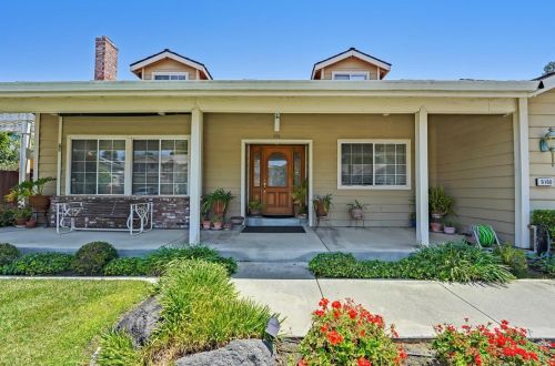 9160 Rancho Hills Dr, Gilroy, CA 95020-7713